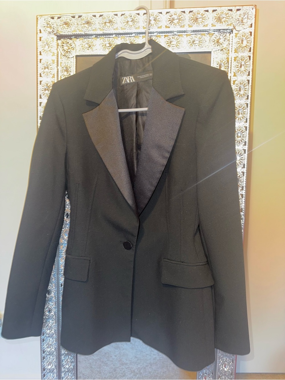 ZARA Black Satin-Trim Single-Button Blazer